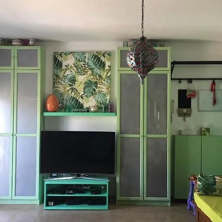 One Bedroom Penthouse Apartment *